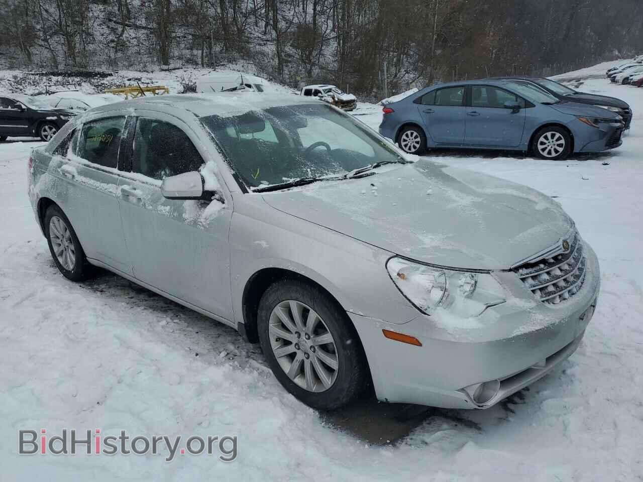 2010 CHRYSLER SEBRING - VIN: 1C3CC5FB4AN109418 - Фото 4
