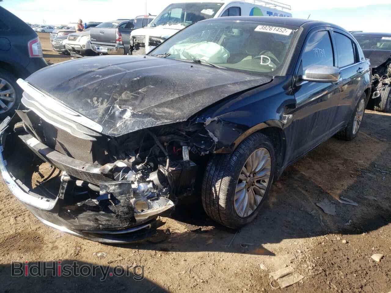 2011 CHRYSLER 200 - VIN: 1C3BC2FBXBN600524 - Фото 2