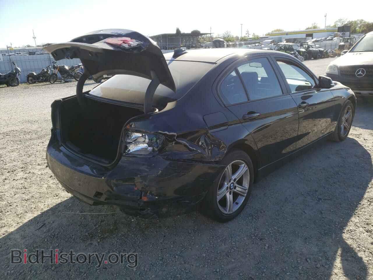 2013 BMW 3 SERIES - VIN: WBA3A5C59DF351729 - Фото 4