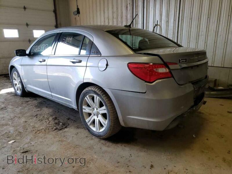 2013 Chrysler 200 (VIN 1C3CCBAB0DN671584) — photo 3 of 10