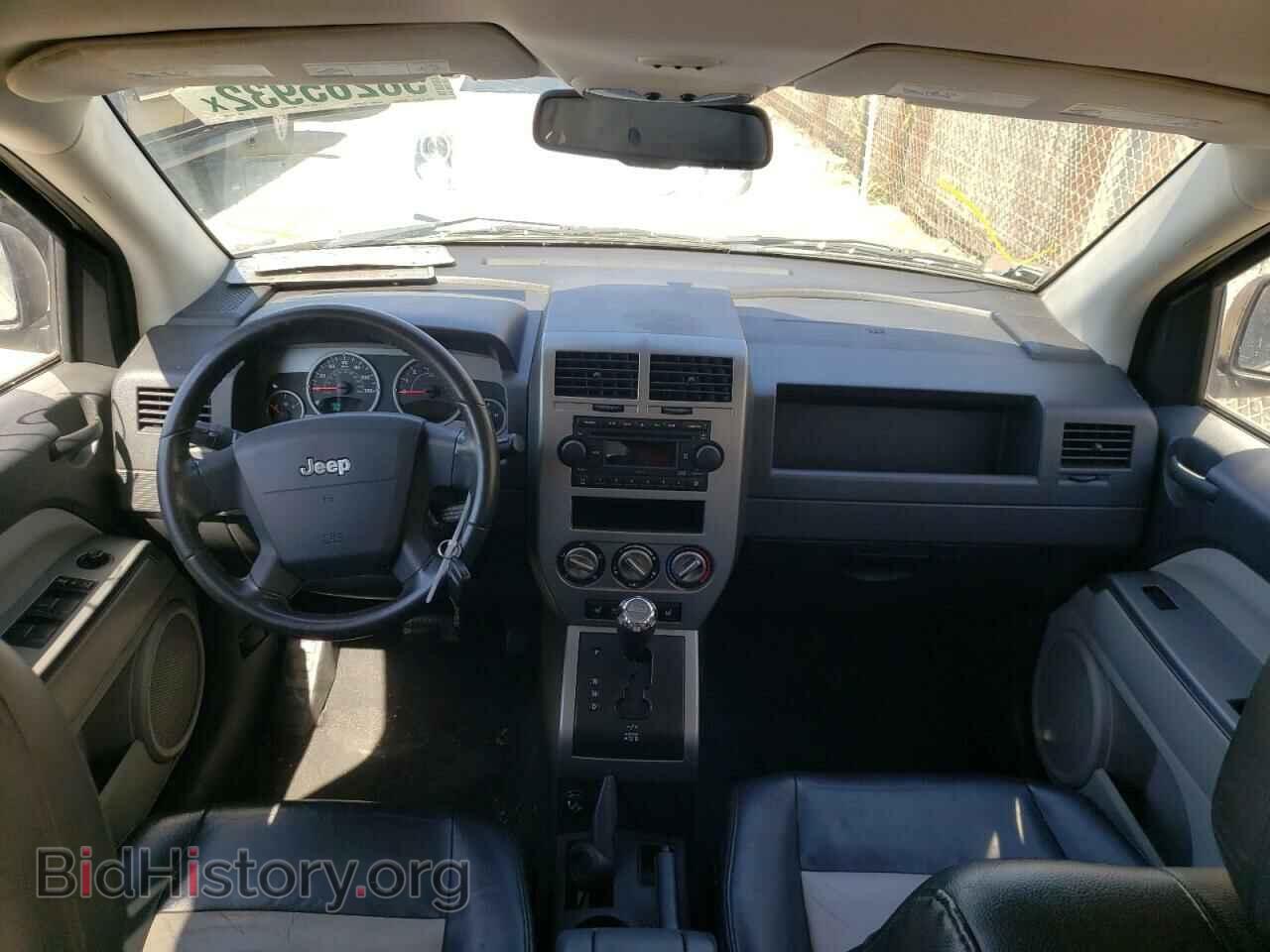 2007 JEEP COMPASS - VIN: 1J8FT57W37D185889 - Photo 9