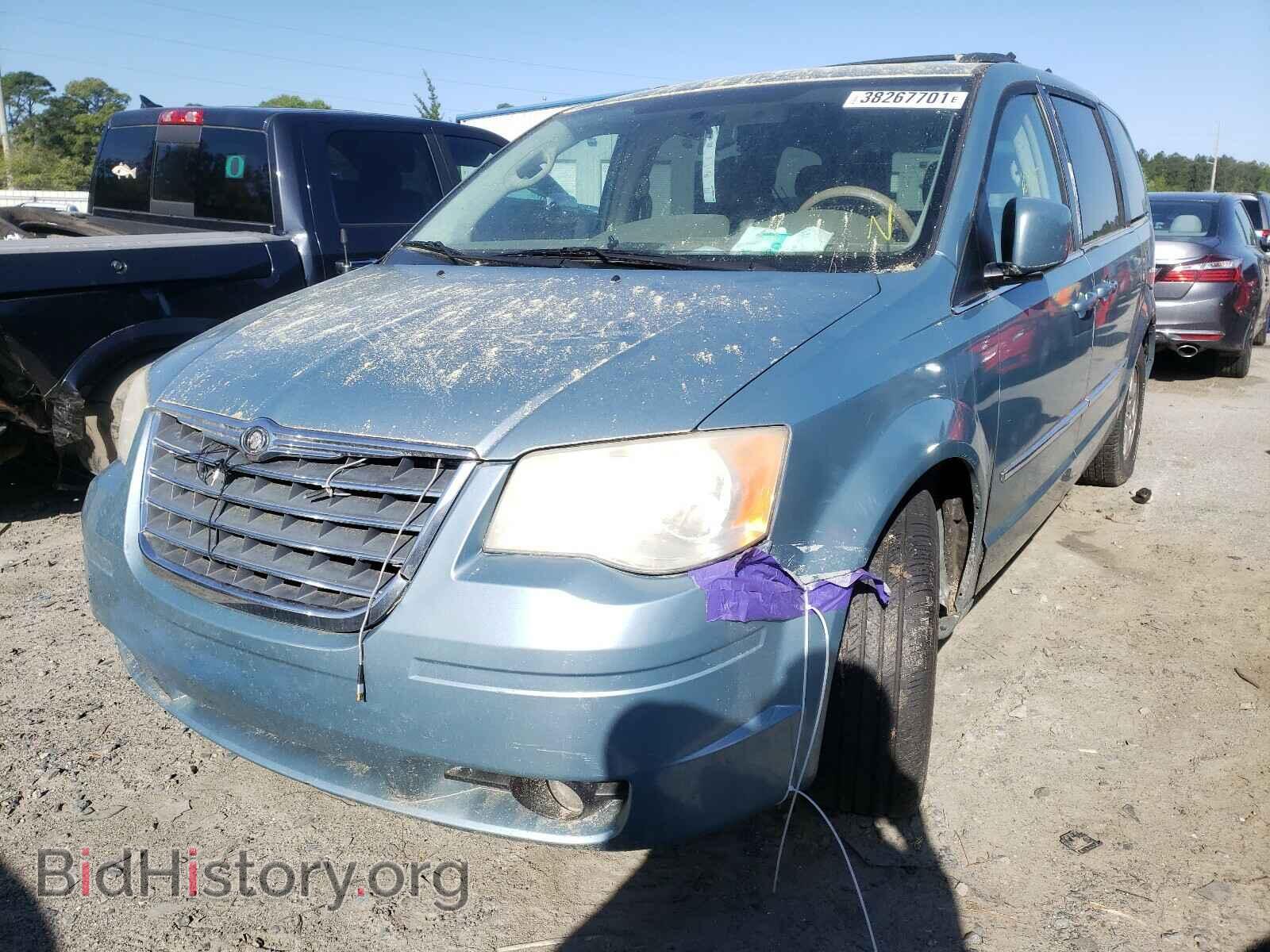 2010 CHRYSLER MINIVAN - VIN: 2A4RR5D1XAR132021 - Фото 2