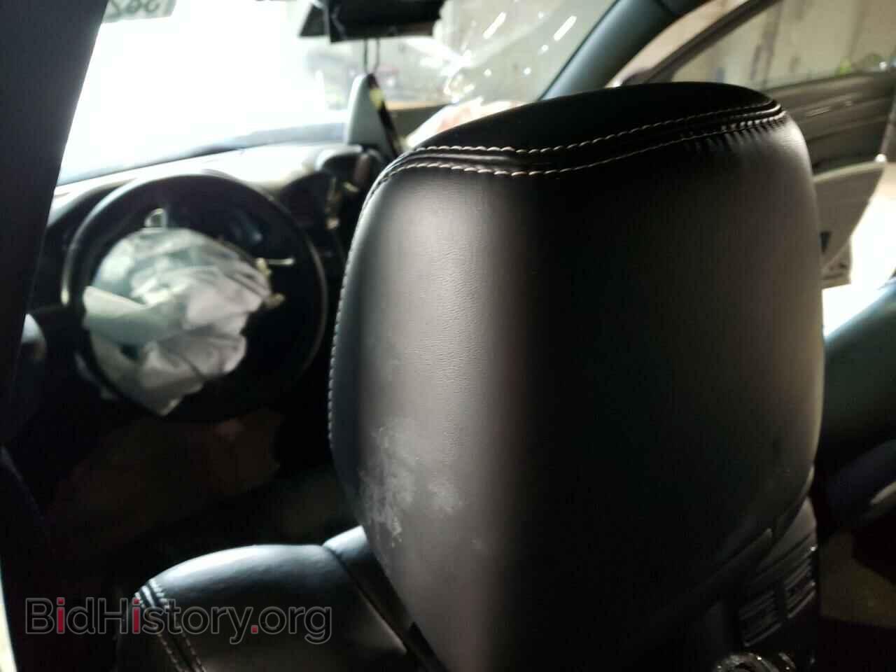 2016 CHRYSLER 300 - VIN: 2C3CCAGG0GH329353 - Фото 8