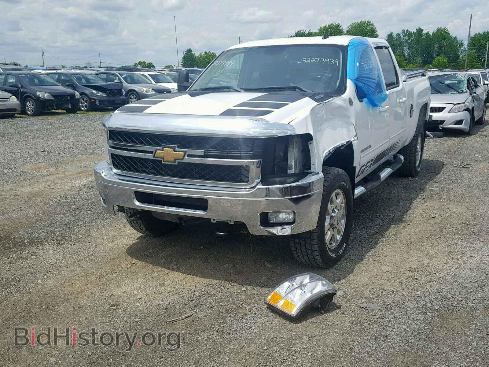 2011 CHEVROLET SILVERADO - VIN: 1GC4K1C88BF166334 - Фото 2