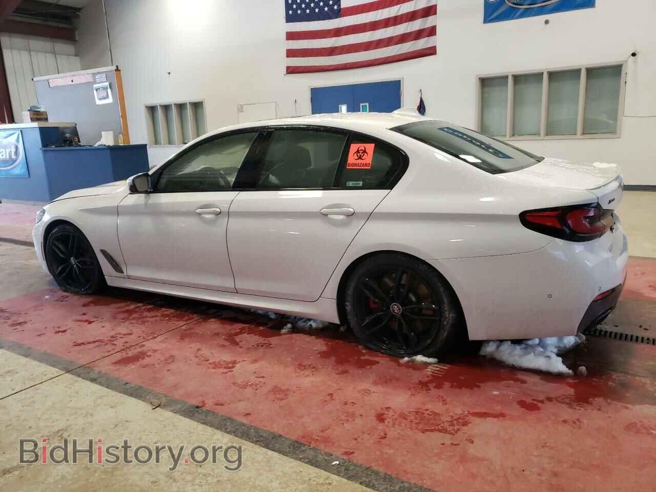 2021 BMW M5 - VIN: WBA13BK01MCG67345 - Photo 2