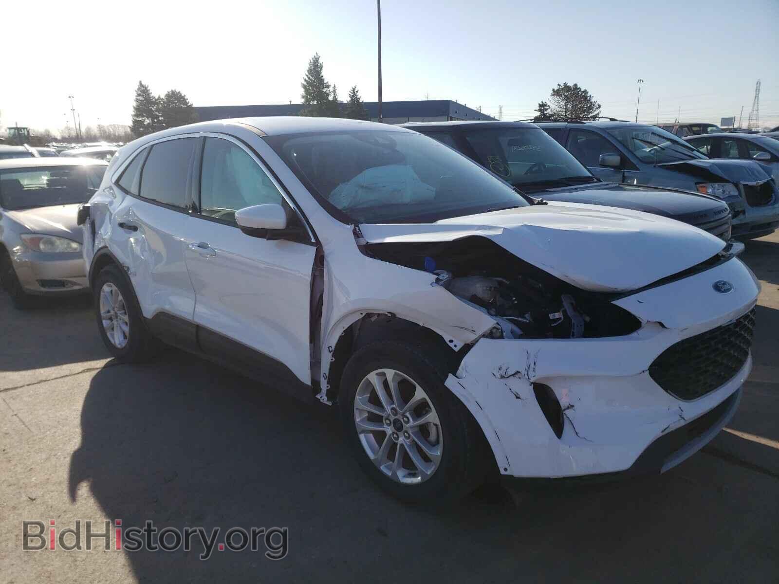 Фотография 1FMCU0G63LUA00739 - FORD ESCAPE 2020