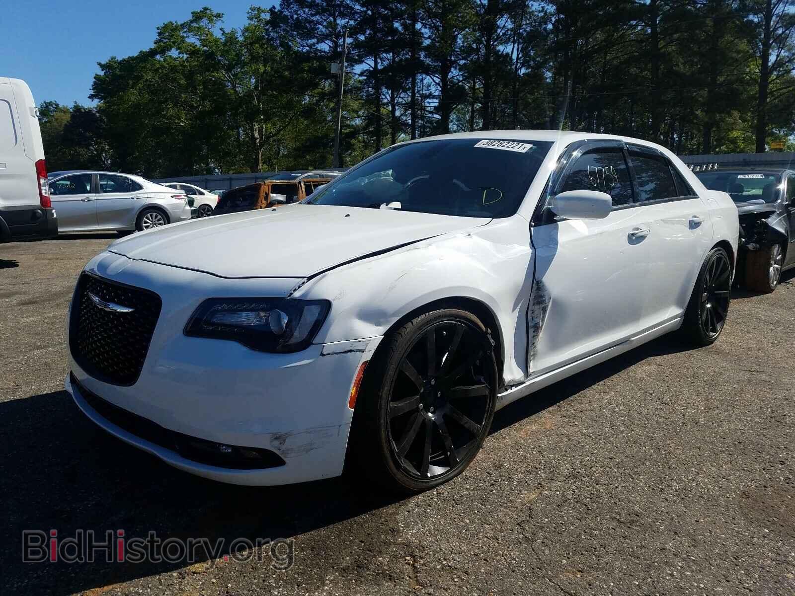 2016 CHRYSLER 300 - VIN: 2C3CCABG6GH161631 - Фото 2