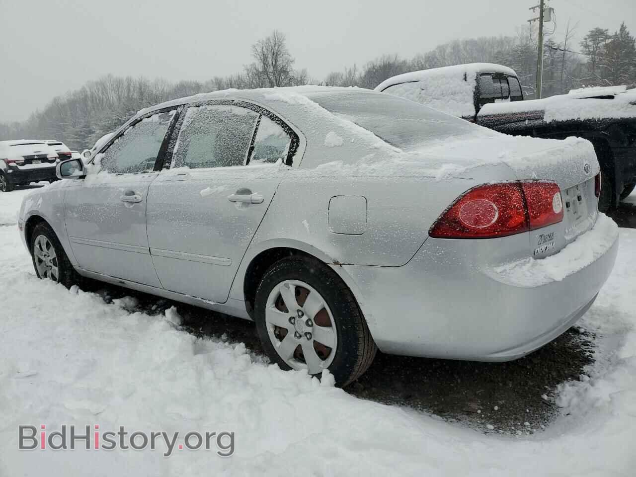 2006 KIA OPTIMA - VIN: KNAGE123065043453 - Фото 2