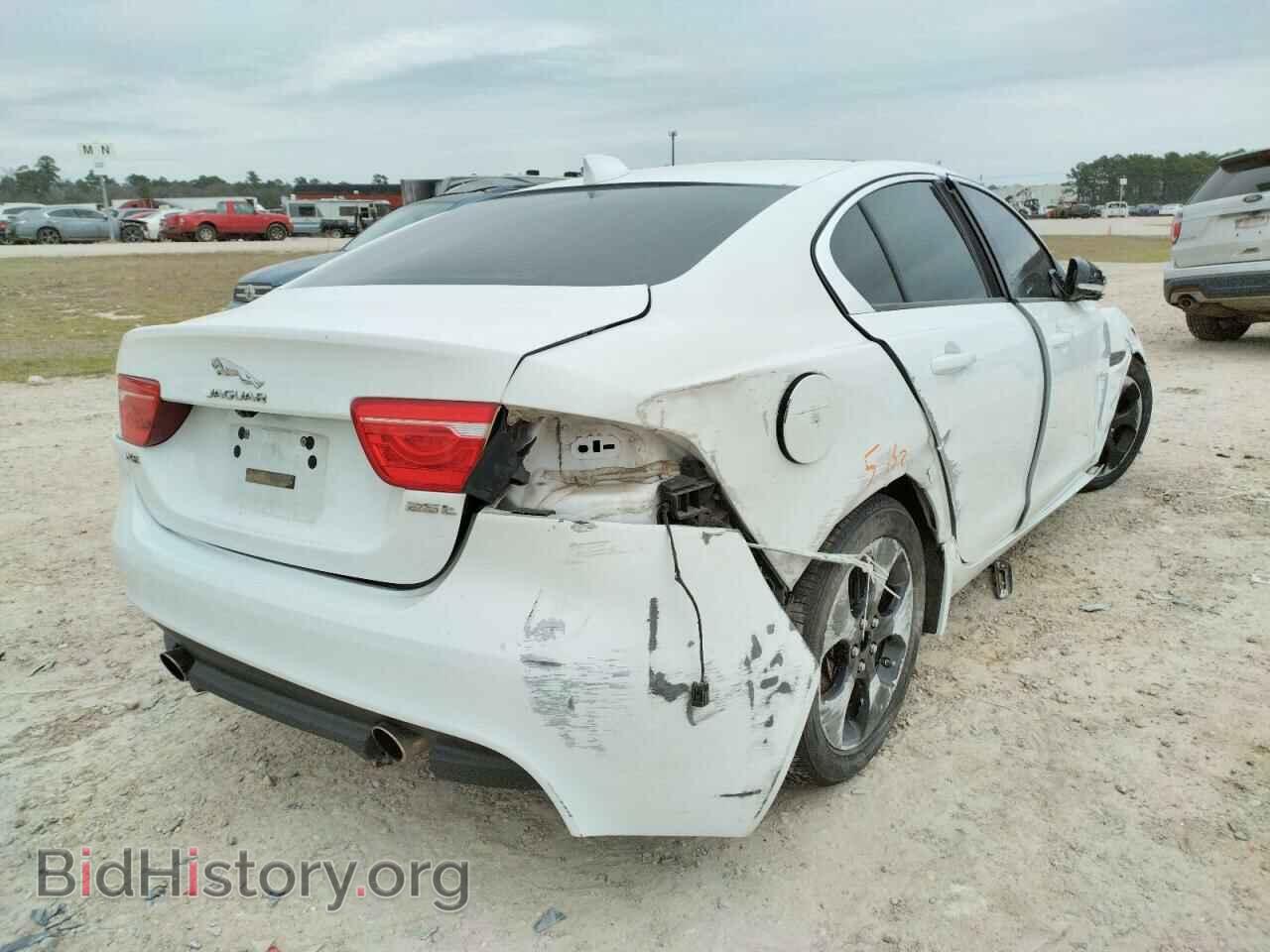 2017 JAGUAR XE - VIN: SAJAR4BG4HA978326 - Фото 4