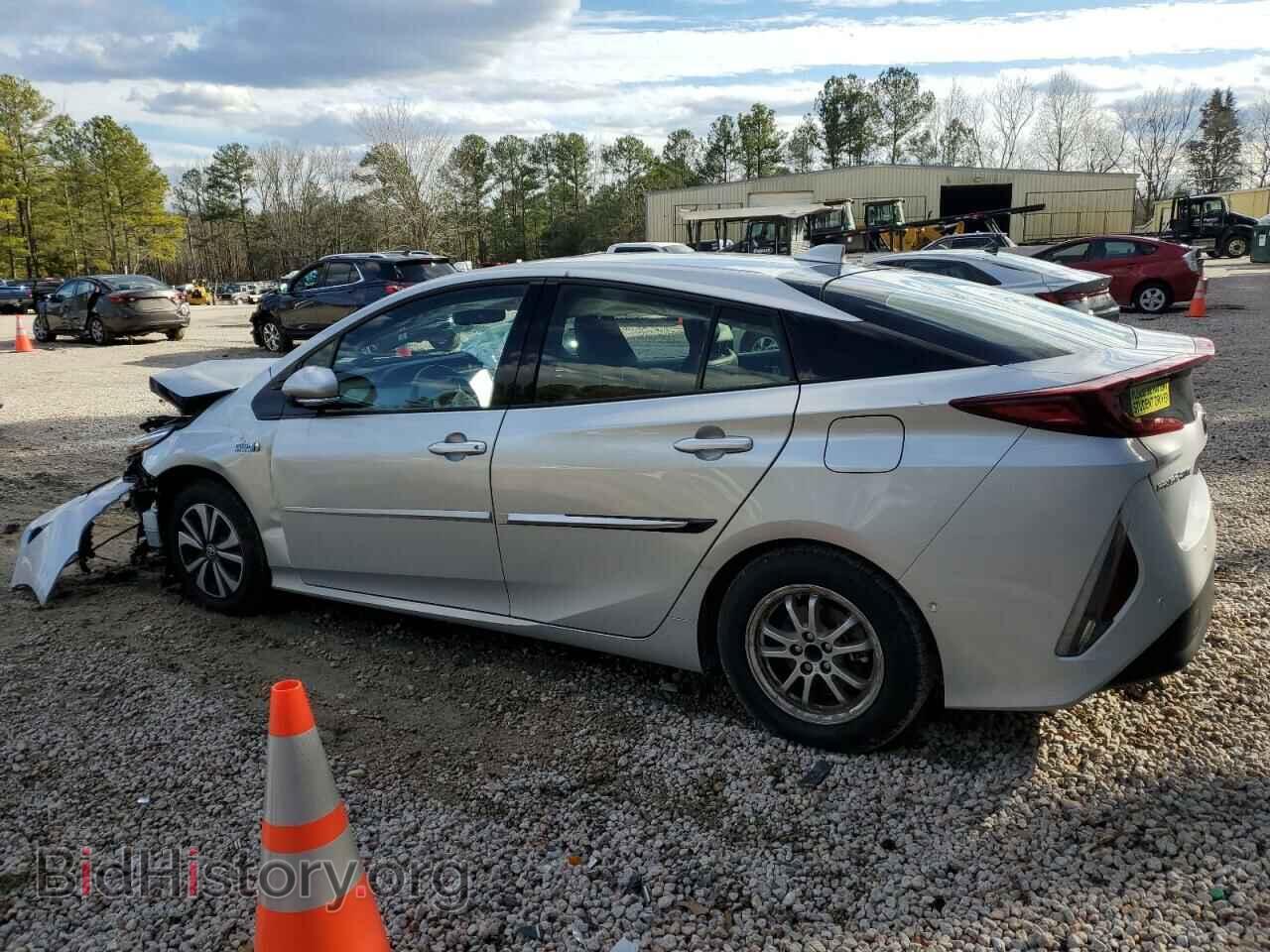 2017 TOYOTA PRIUS - VIN: JTDKARFP9H3046385 - Фото 2