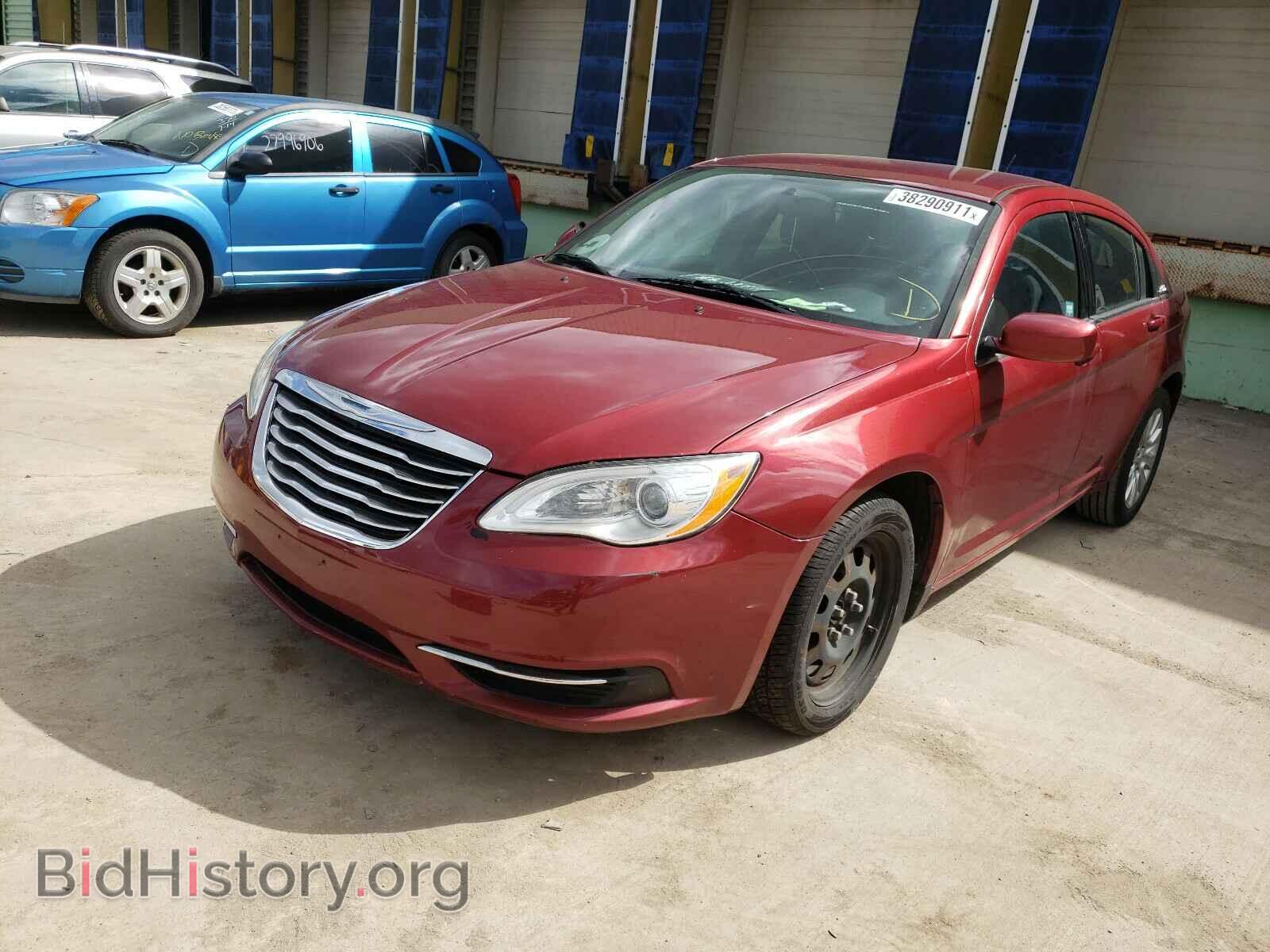 2013 CHRYSLER 200 - VIN: 1C3CCBAB5DN640461 - Фото 2