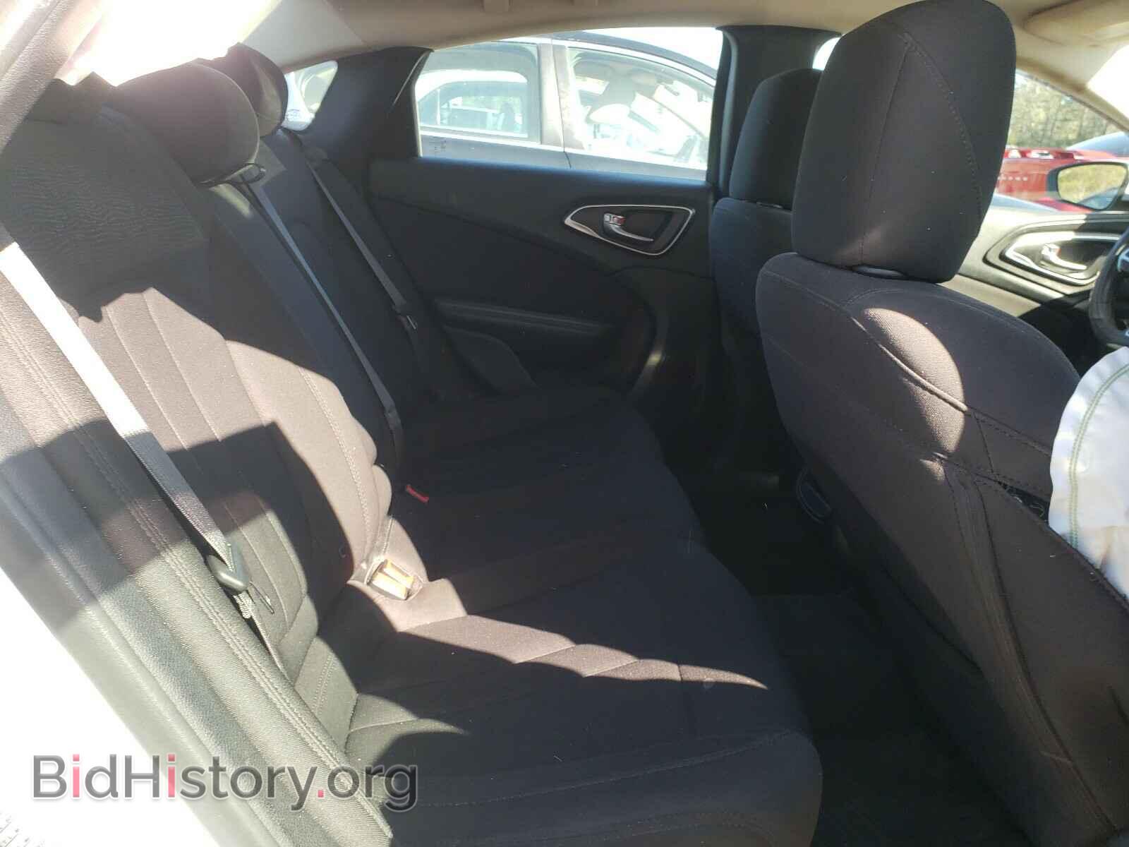 2015 CHRYSLER 200 - VIN: 1C3CCCAG4FN516475 - Фото 6