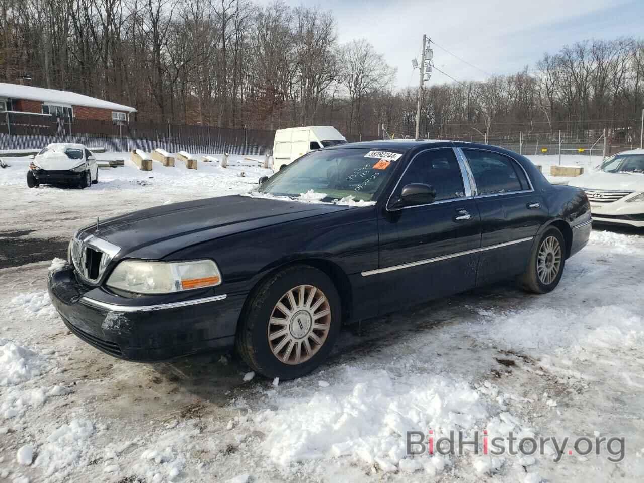 Photo 1LNHM83VX6Y610488 - LINCOLN TOWNCAR 2006