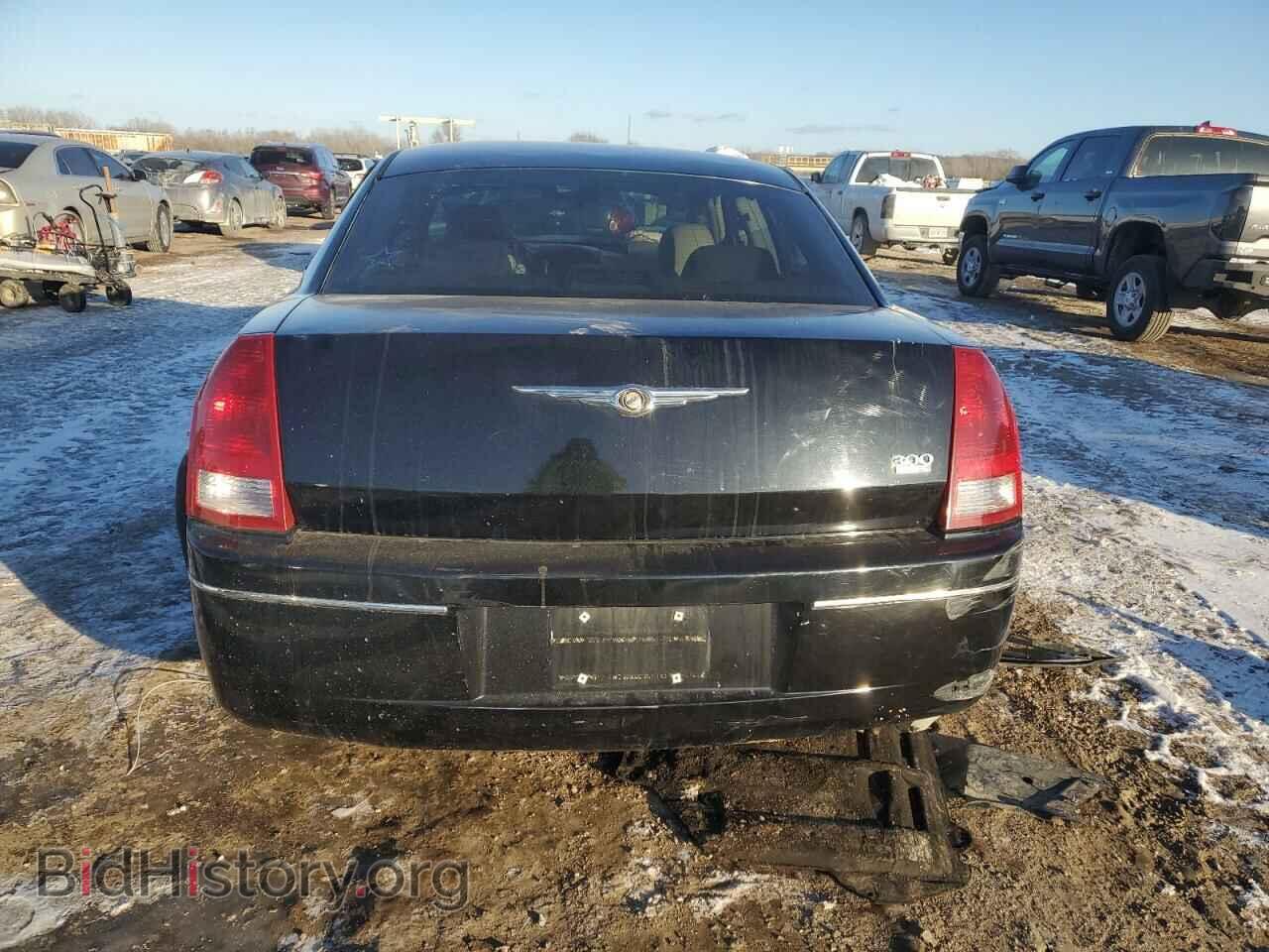 2007 CHRYSLER 300 - VIN: 2C3KA53G77H612802 - Фото 6