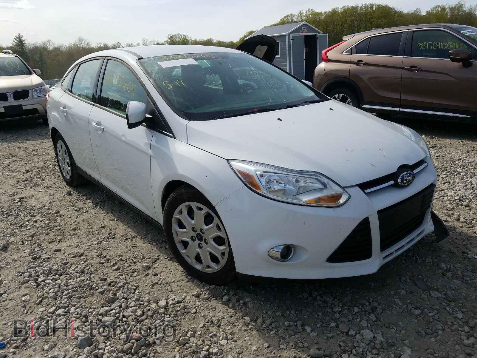 Photo 1FAHP3F25CL458117 - FORD FOCUS 2012