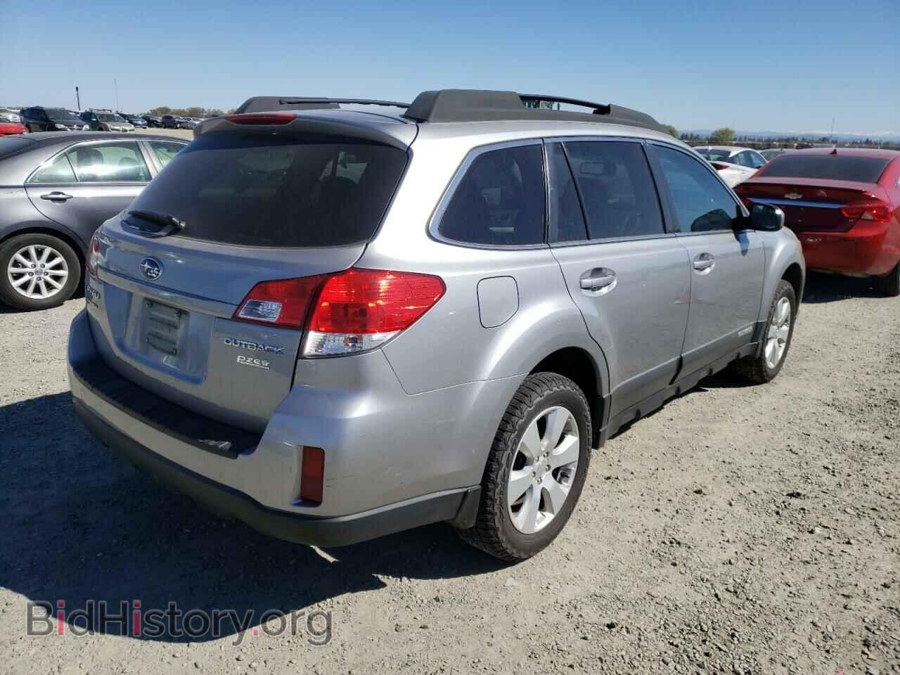 2011 SUBARU OUTBACK - VIN: 4S4BRBCC5B3407518 - Photo 4