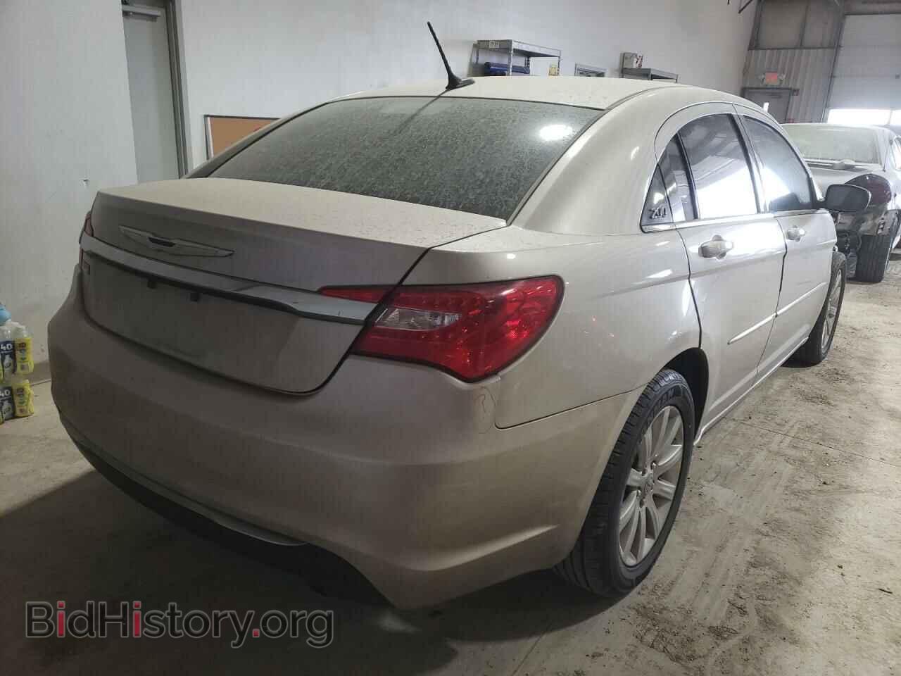 2013 CHRYSLER 200 - VIN: 1C3CCBBG0DN703525 - Фото 3