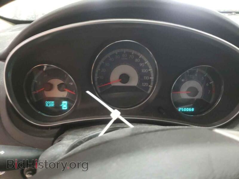 2013 Chrysler 200 (VIN 1C3CCBBG0DN703525) — photo 9 of 12