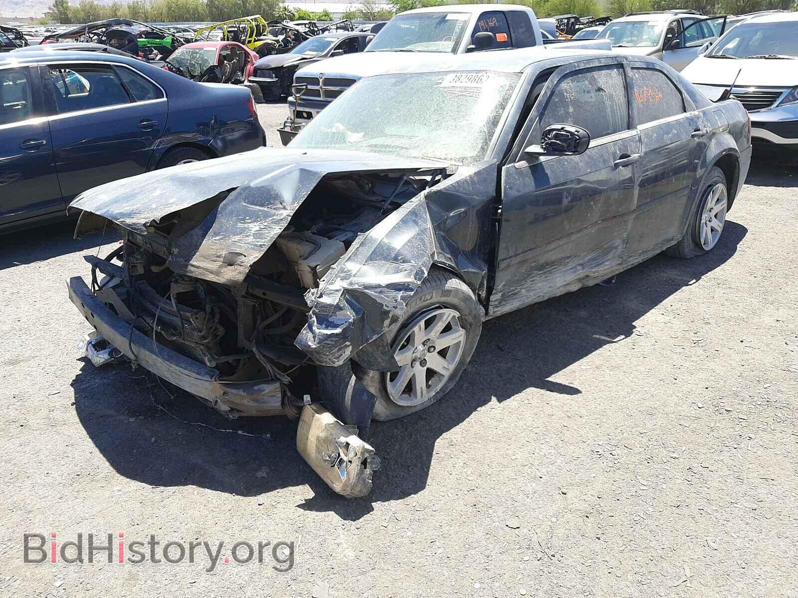 2007 CHRYSLER 300 - VIN: 2C3LA43R87H820851 - Фото 2