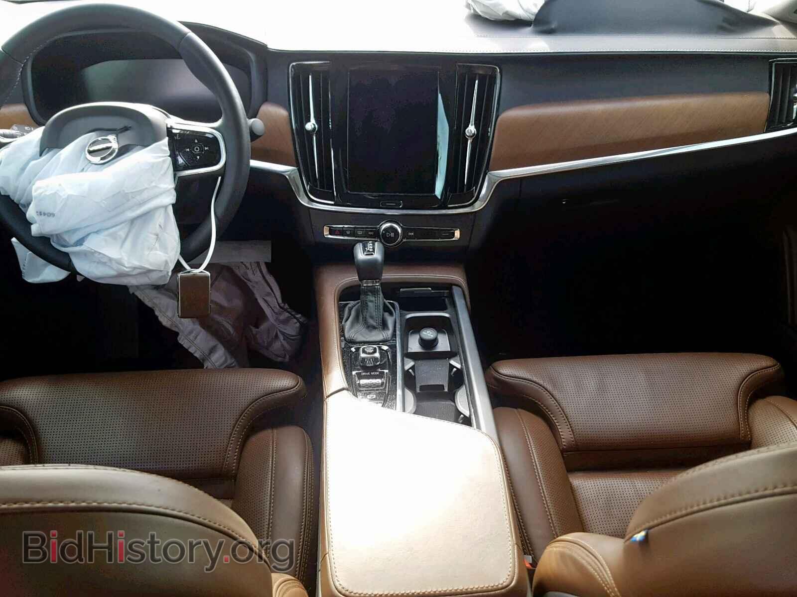 2018 VOLVO S90 - VIN: LVY992ML0JP016486 - Фото 9