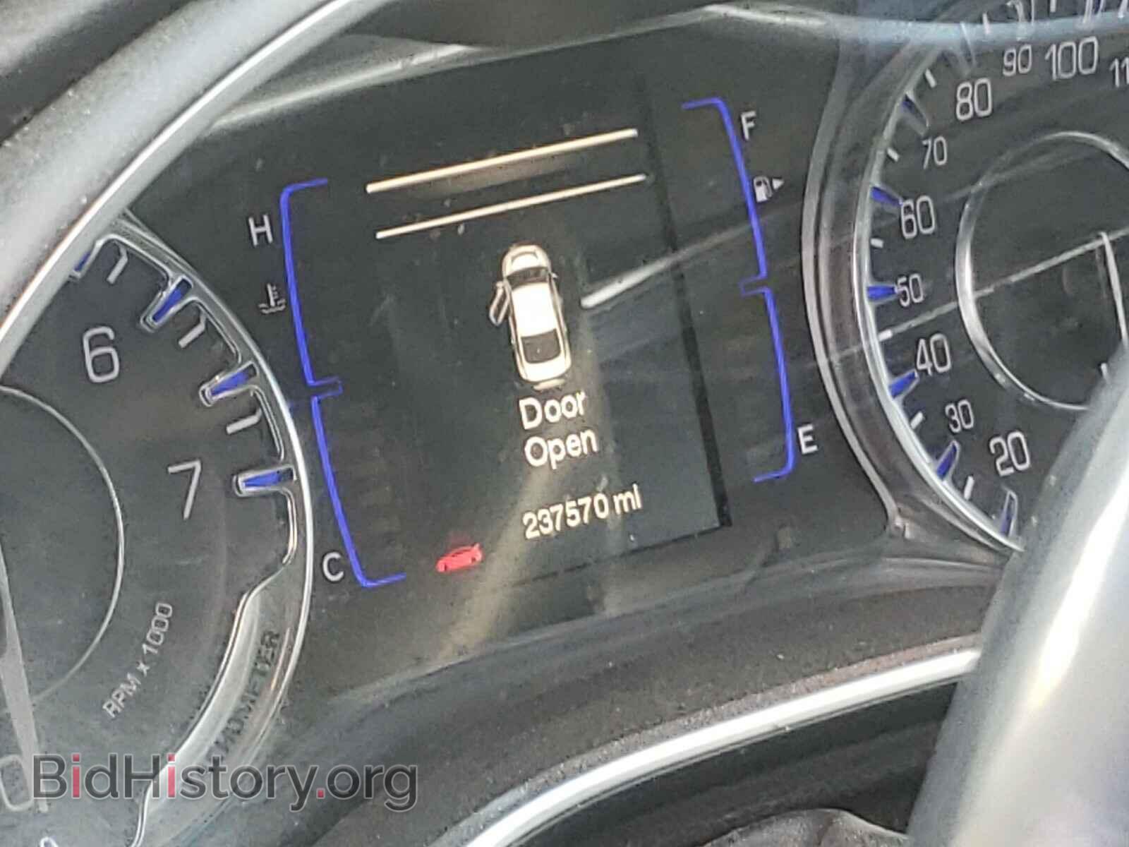 2015 CHRYSLER 200 - VIN: 1C3CCCAB8FN670000 - Photo 8