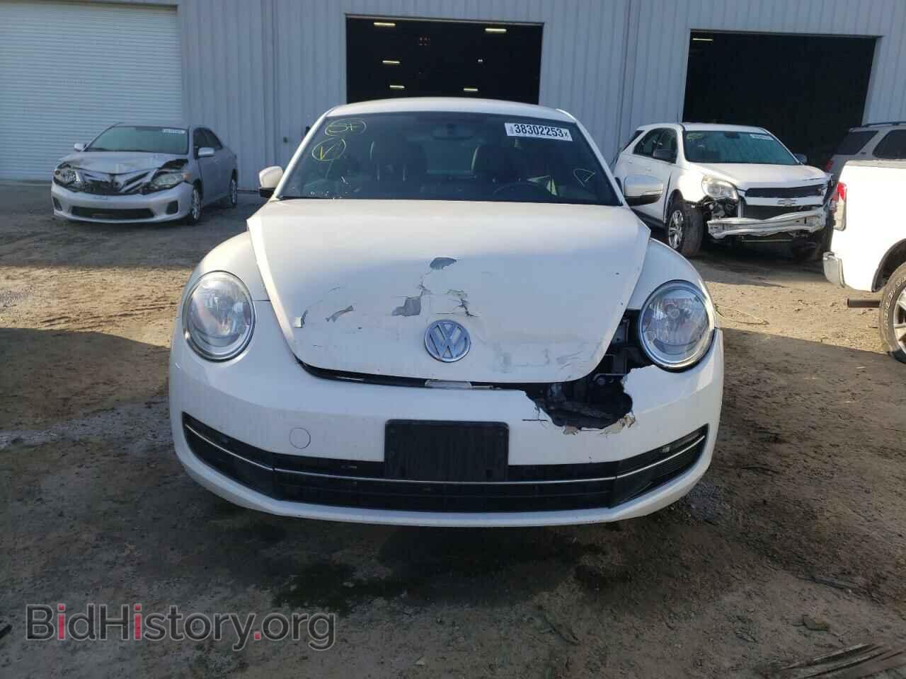 2013 VOLKSWAGEN BEETLE - VIN: 3VWJL7ATXDM658695 - Фото 5