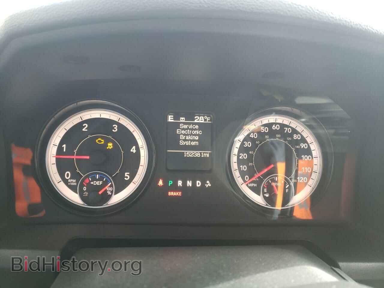 2018 RAM All Models - VIN: 3C6UR5DL9JG215857 - Фото 9