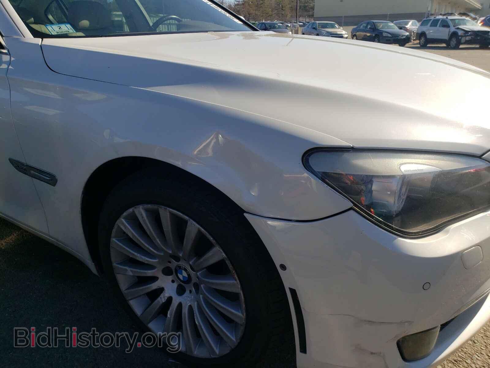 2011 BMW 7 SERIES - VIN: WBAKC8C52BC433338 - Фото 9