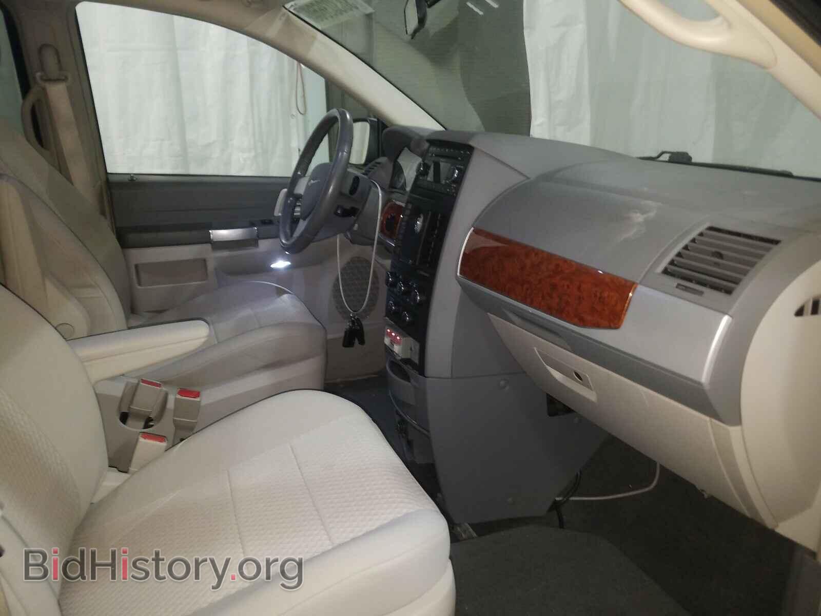 2008 CHRYSLER MINIVAN - VIN: 2A8HR54P88R811472 - Фото 5