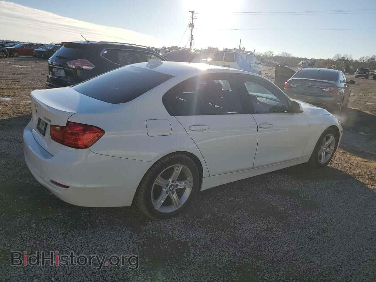 2013 BMW 3 SERIES - VIN: WBA3A5C52DF358313 - Фото 3