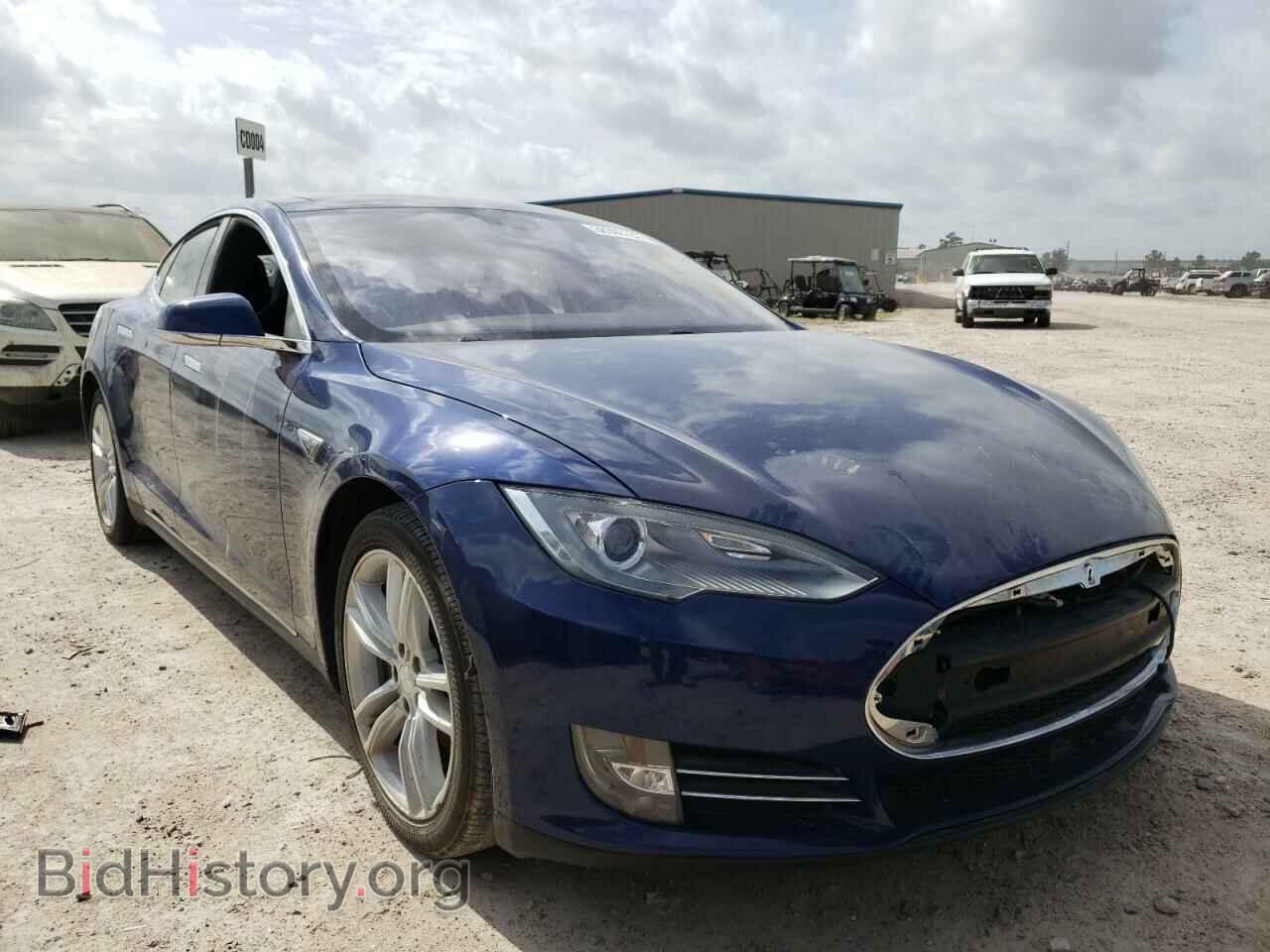Фотография 5YJSA1H28FF097041 - TESLA MODEL S 2015