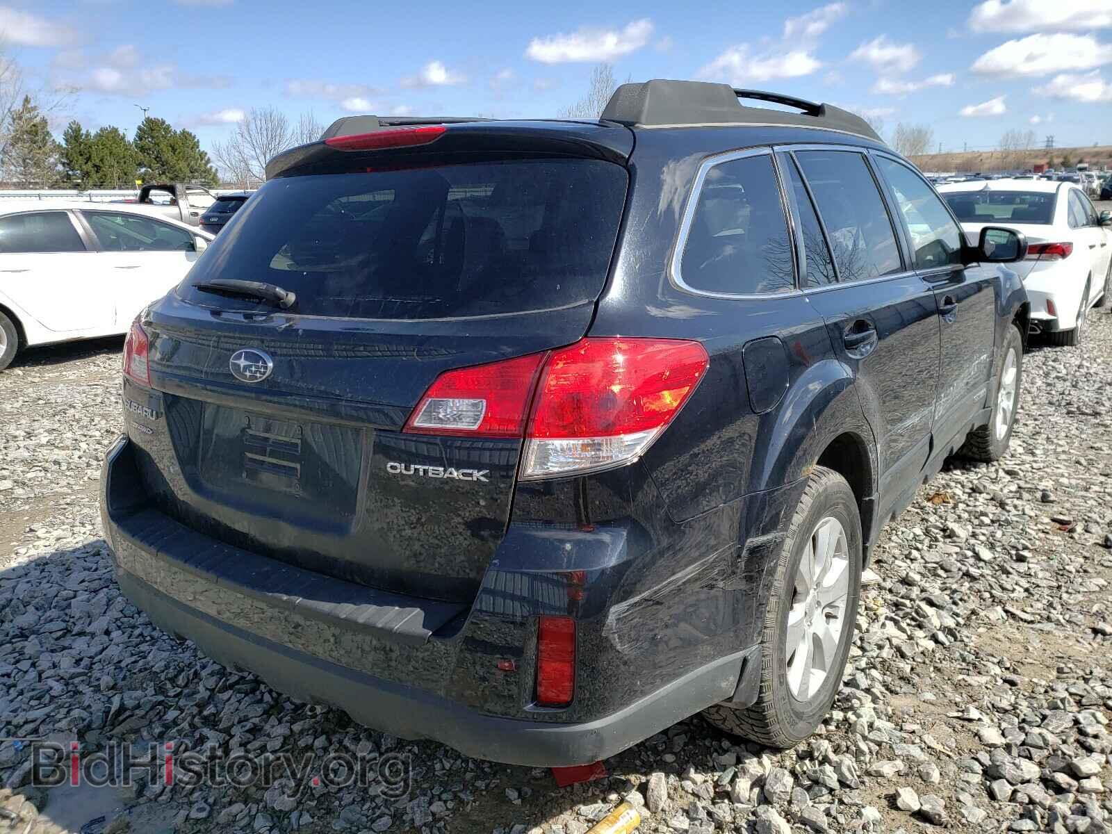 2011 SUBARU OUTBACK - VIN: 4S4BRGKC7B3373452 - Photo 4
