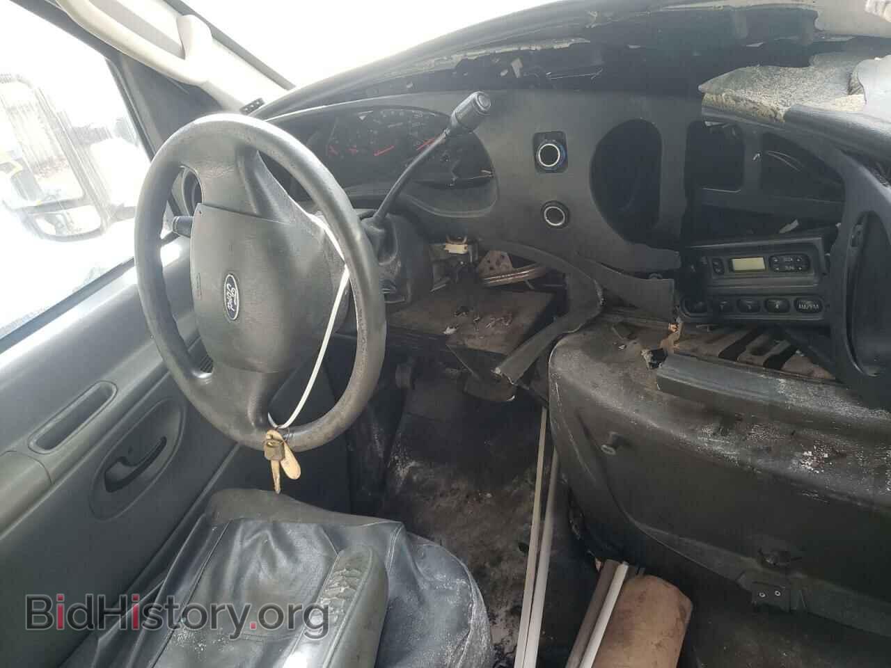 2008 FORD ECONOLINE - VIN: 1FTNE24W08DA48717 - Photo 9