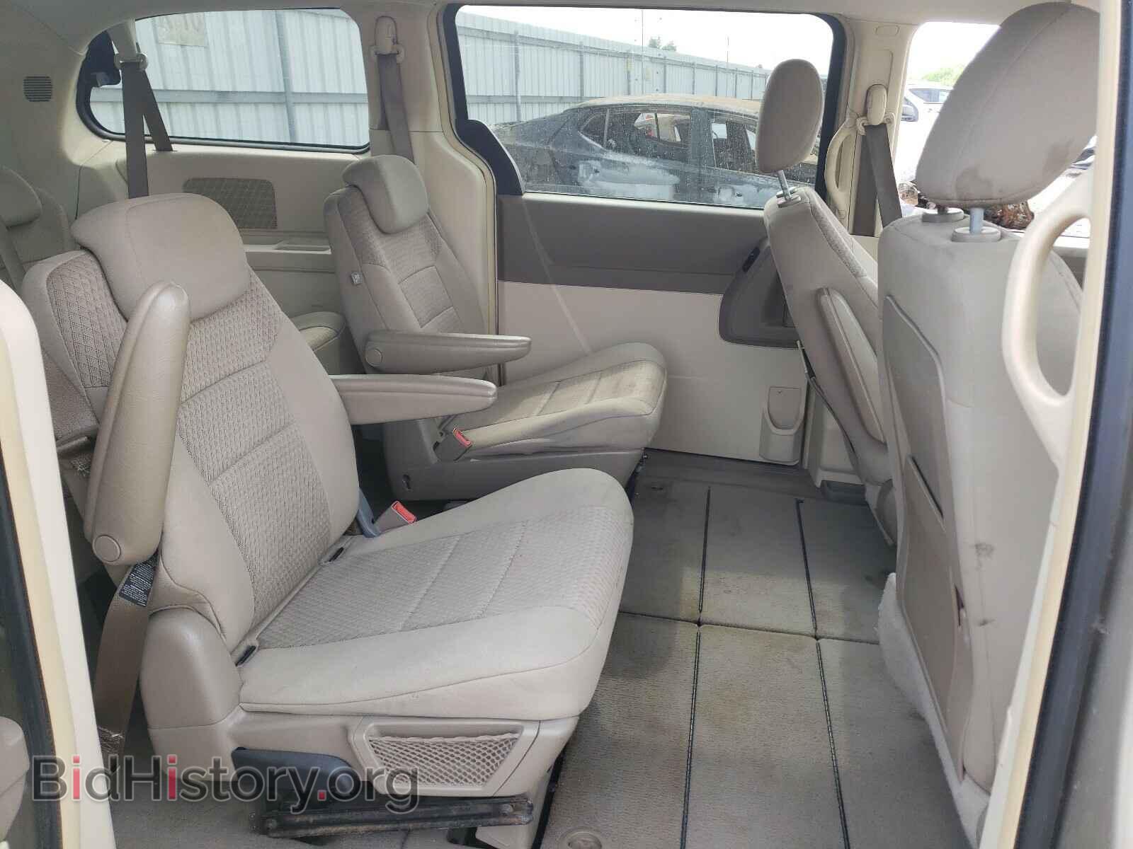 2008 CHRYSLER MINIVAN - VIN: 2A8HR54P68R687900 - Фото 6