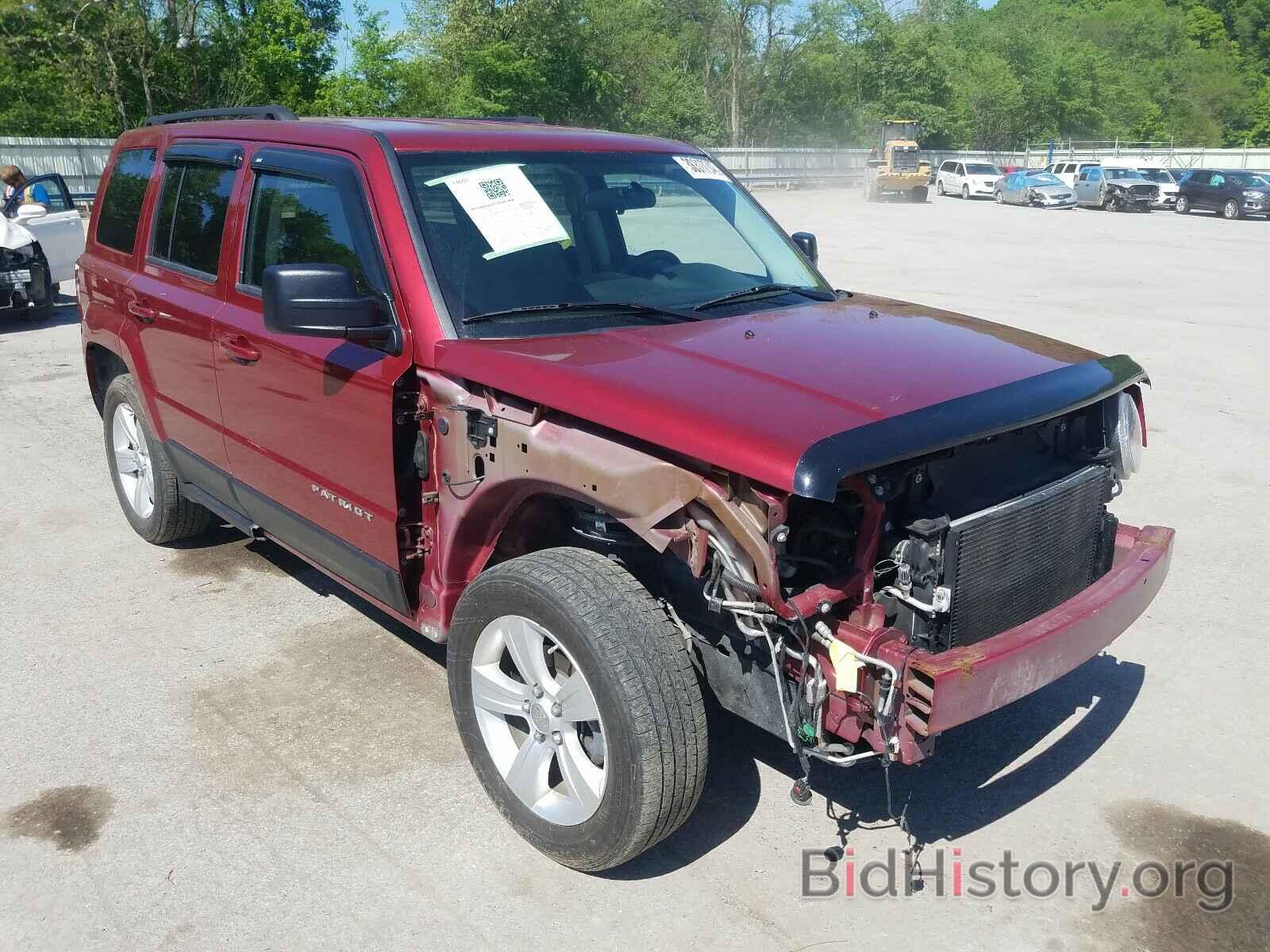 Photo 1J4NF1GBXBD159292 - JEEP PATRIOT 2011