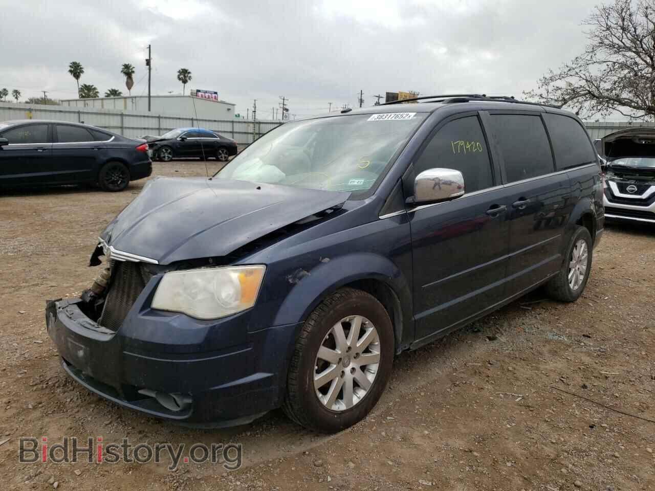 2008 CHRYSLER MINIVAN - VIN: 2A8HR54P68R648398 - Фото 2