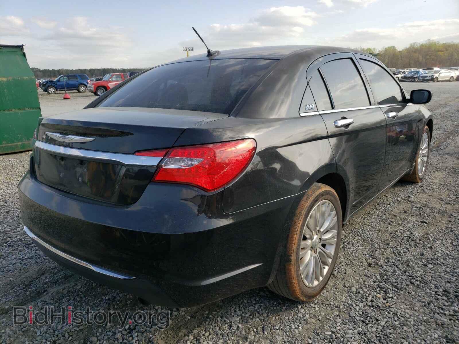 2011 CHRYSLER 200 - VIN: 1C3BC2FB6BN571328 - Фото 4