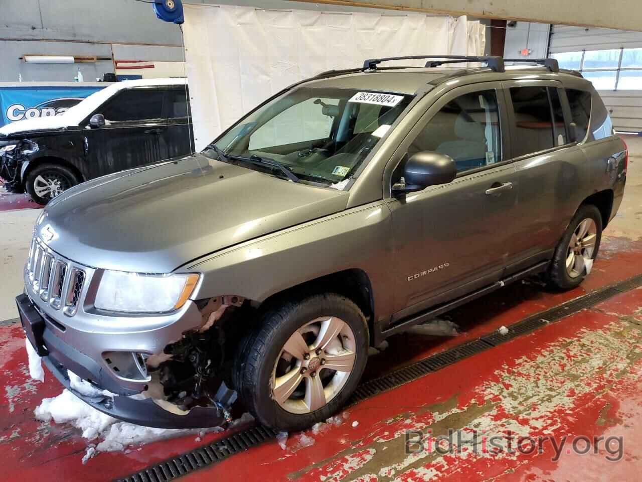 Photo 1J4NF1FB1BD278835 - JEEP COMPASS 2011