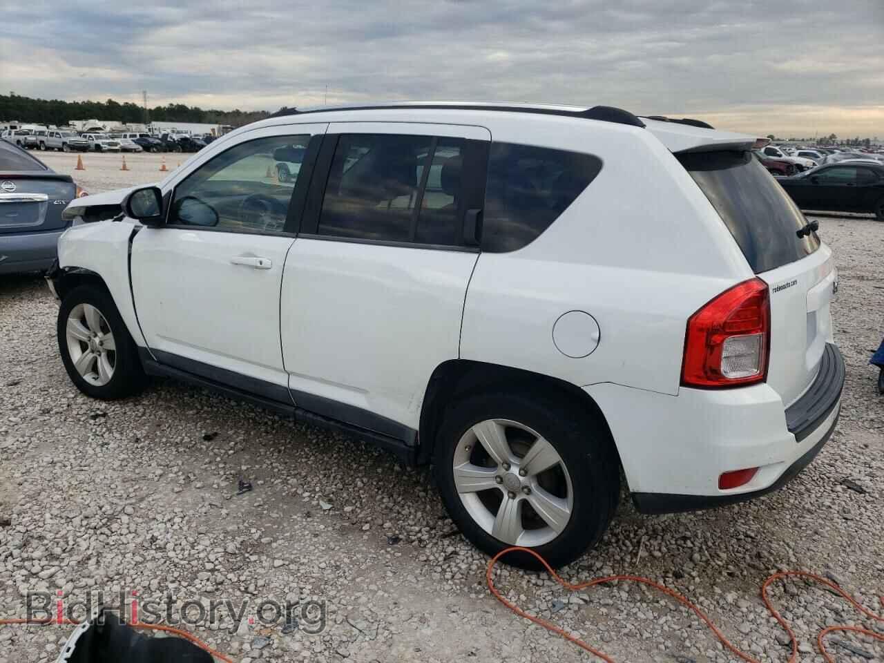 2011 JEEP COMPASS - VIN: 1J4NT1FA3BD230690 - Photo 2