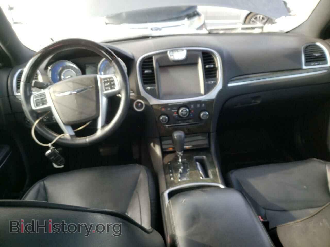 2011 CHRYSLER 300 - VIN: 2C3CA5CG1BH514815 - Фото 8