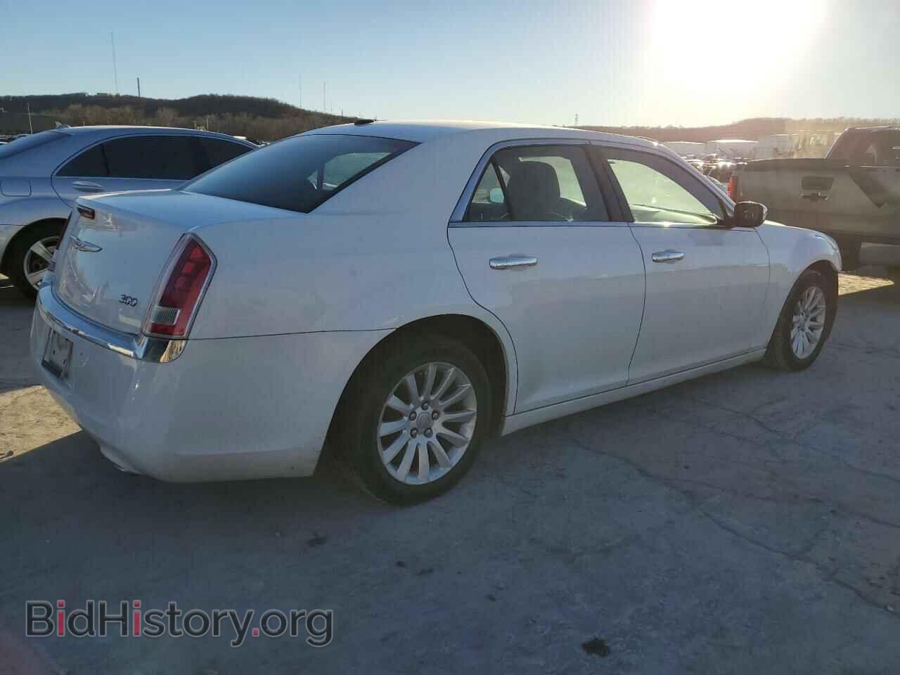 2012 CHRYSLER 300 - VIN: 2C3CCACG0CH309460 - Фото 3