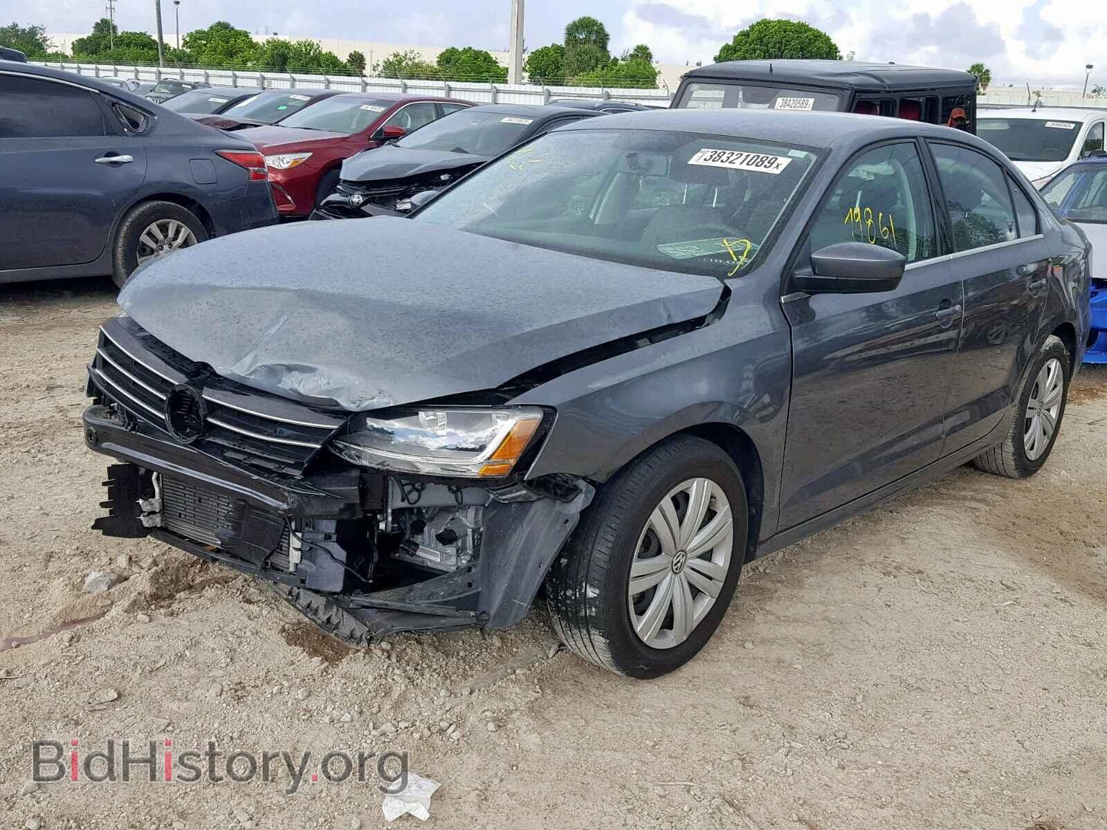 2017 VOLKSWAGEN JETTA - VIN: 3VW2B7AJXHM263976 - Фото 2
