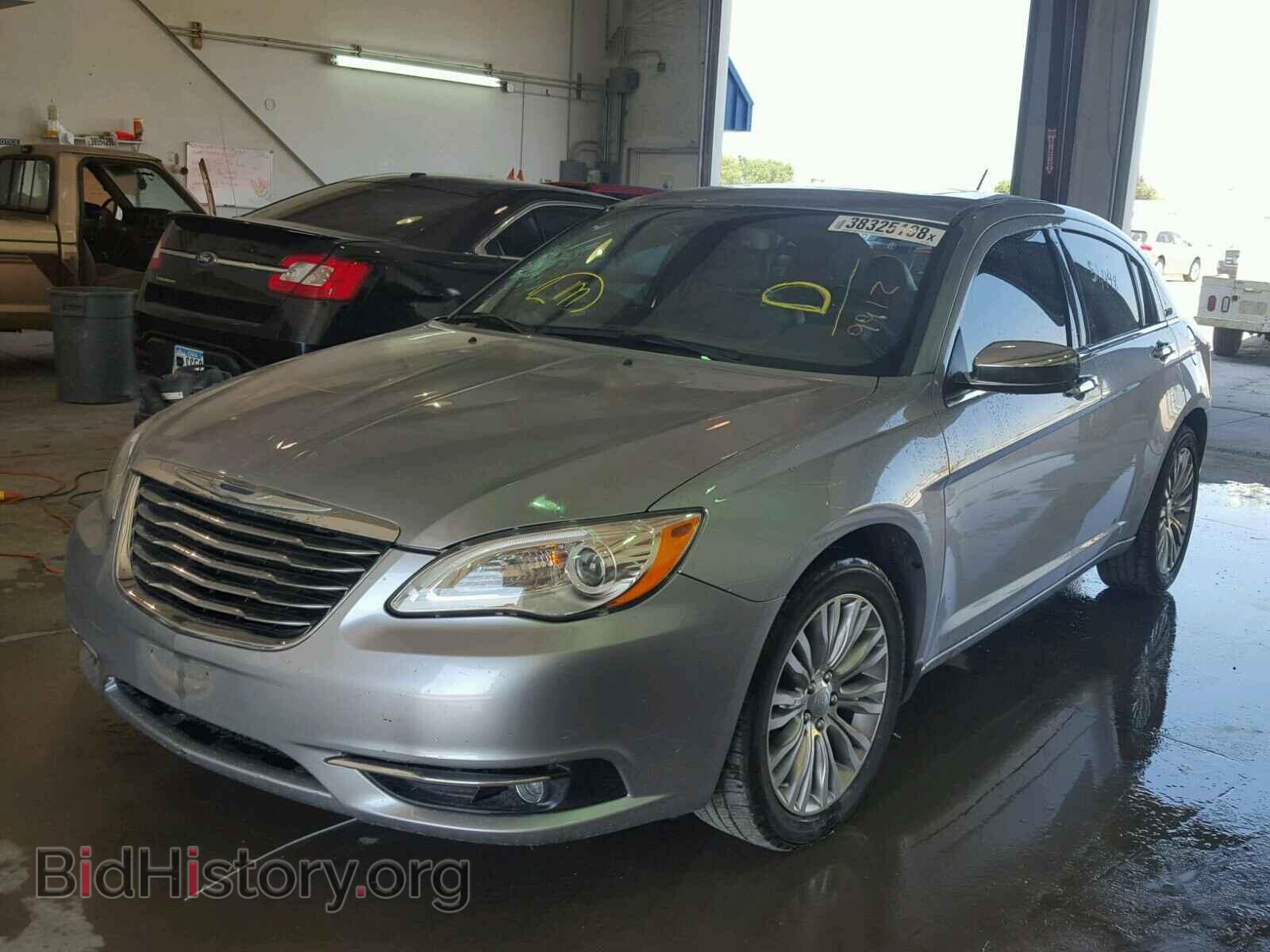 2013 CHRYSLER 200 - VIN: 1C3CCBCG1DN579912 - Photo 2