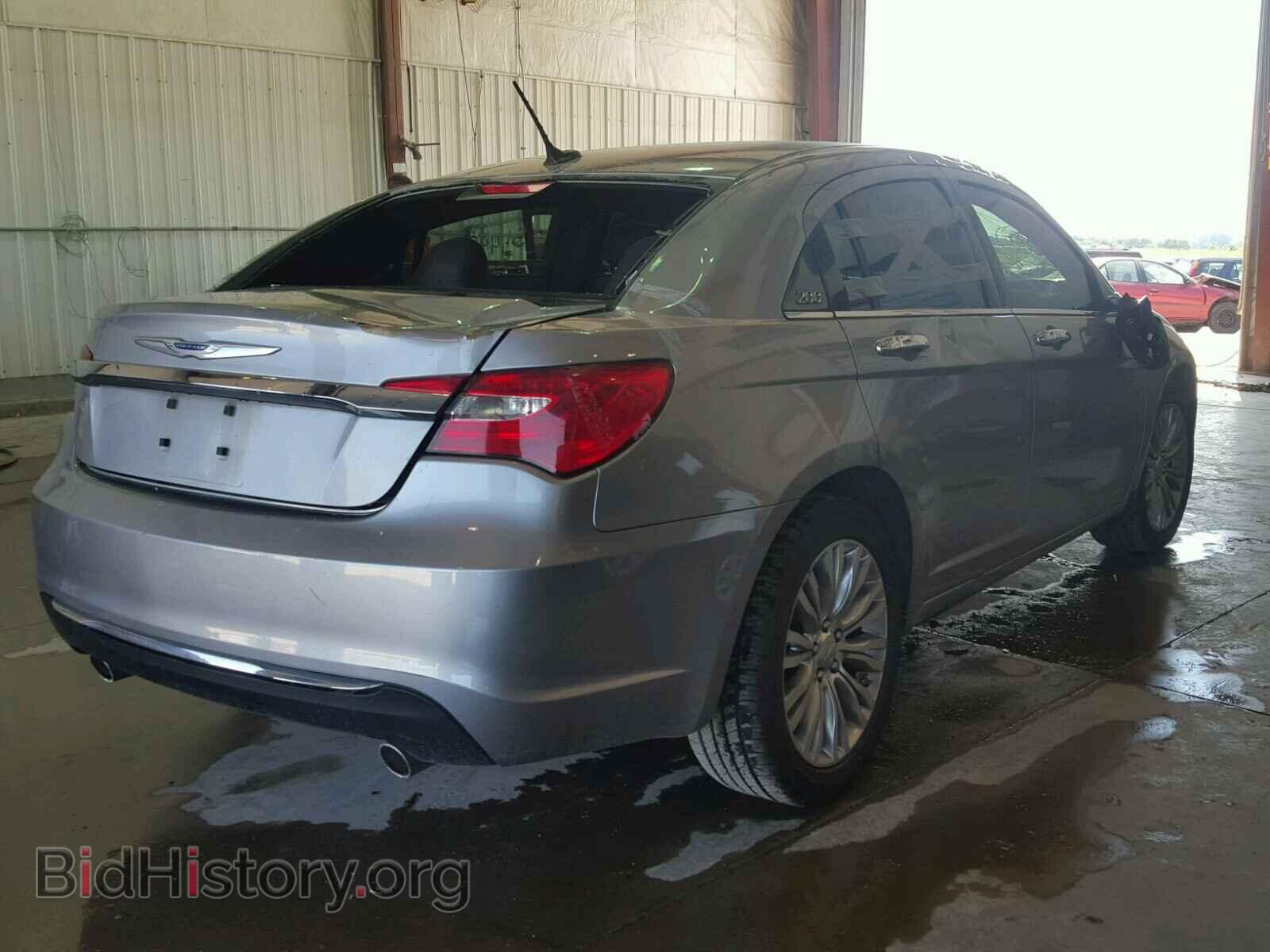 2013 CHRYSLER 200 - VIN: 1C3CCBCG1DN579912 - Photo 4