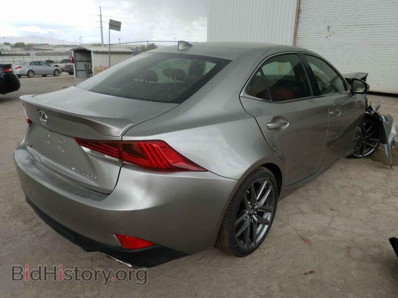 2017 Lexus IS (VIN JTHCM1D2XH5015752) — фото 4 из 10