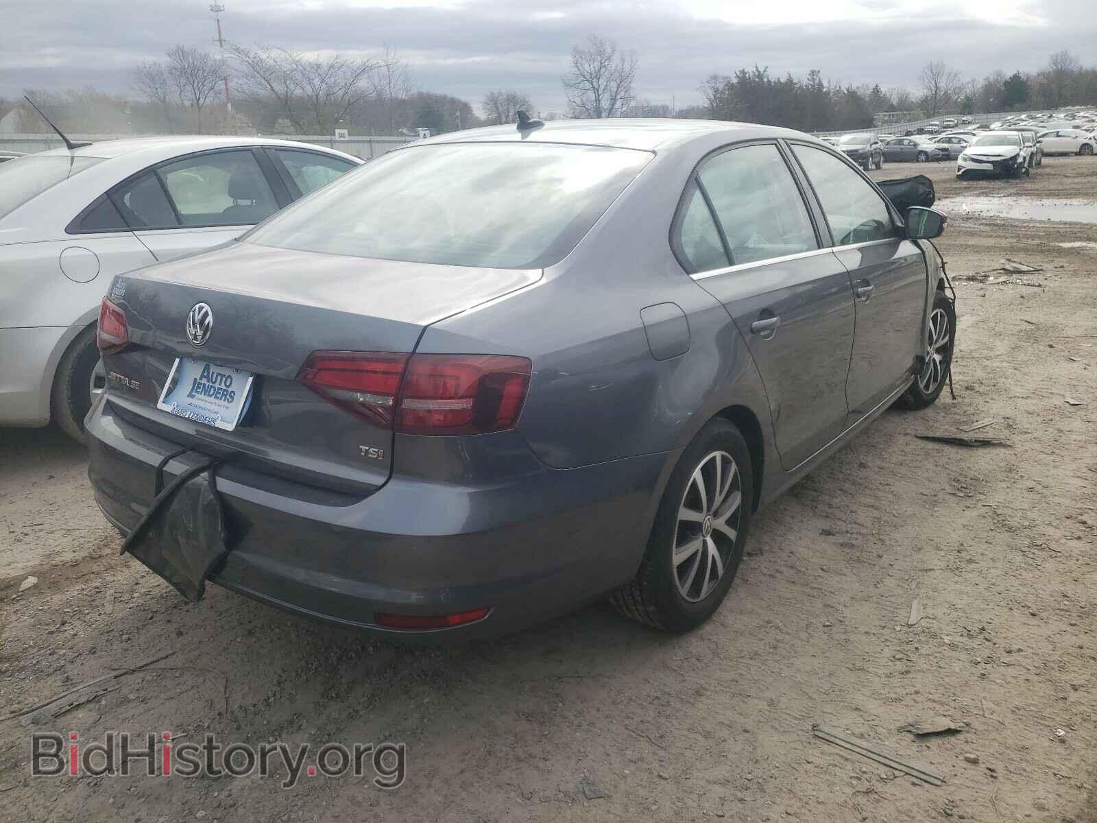 2017 VOLKSWAGEN JETTA - VIN: 3VWB67AJ5HM266787 - Фото 4