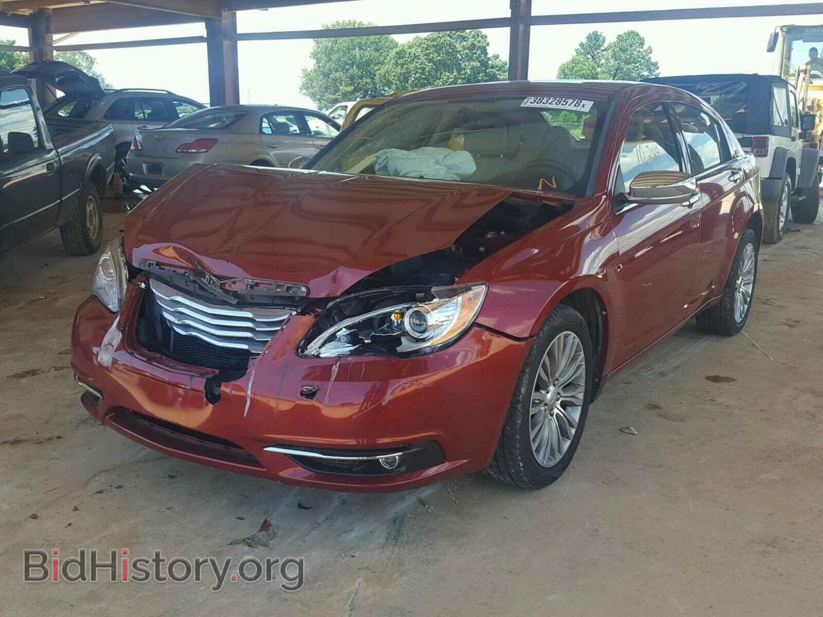 2012 CHRYSLER 200 - VIN: 1C3CCBCG3CN326072 - Фото 2