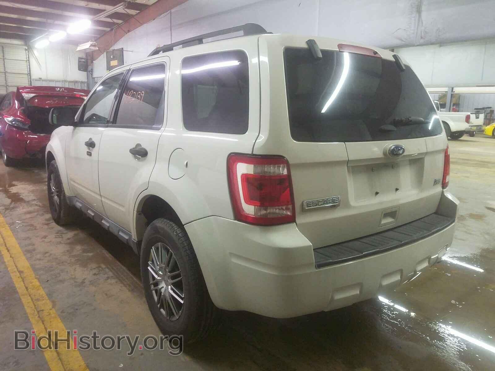 2011 FORD ESCAPE - VIN: 1FMCU0DG3BKB78951 - Фото 3