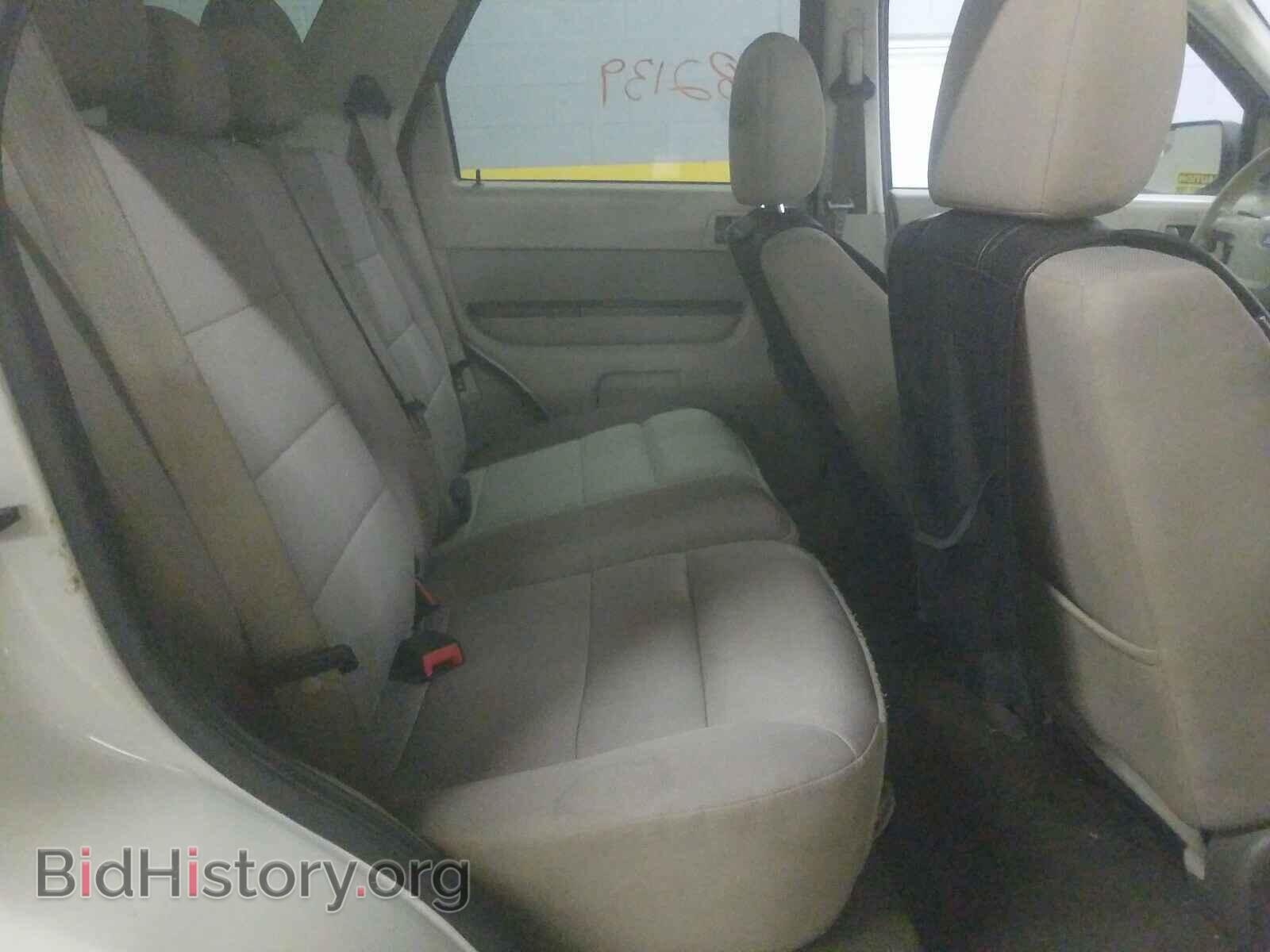 2011 FORD ESCAPE - VIN: 1FMCU0DG3BKB78951 - Фото 6