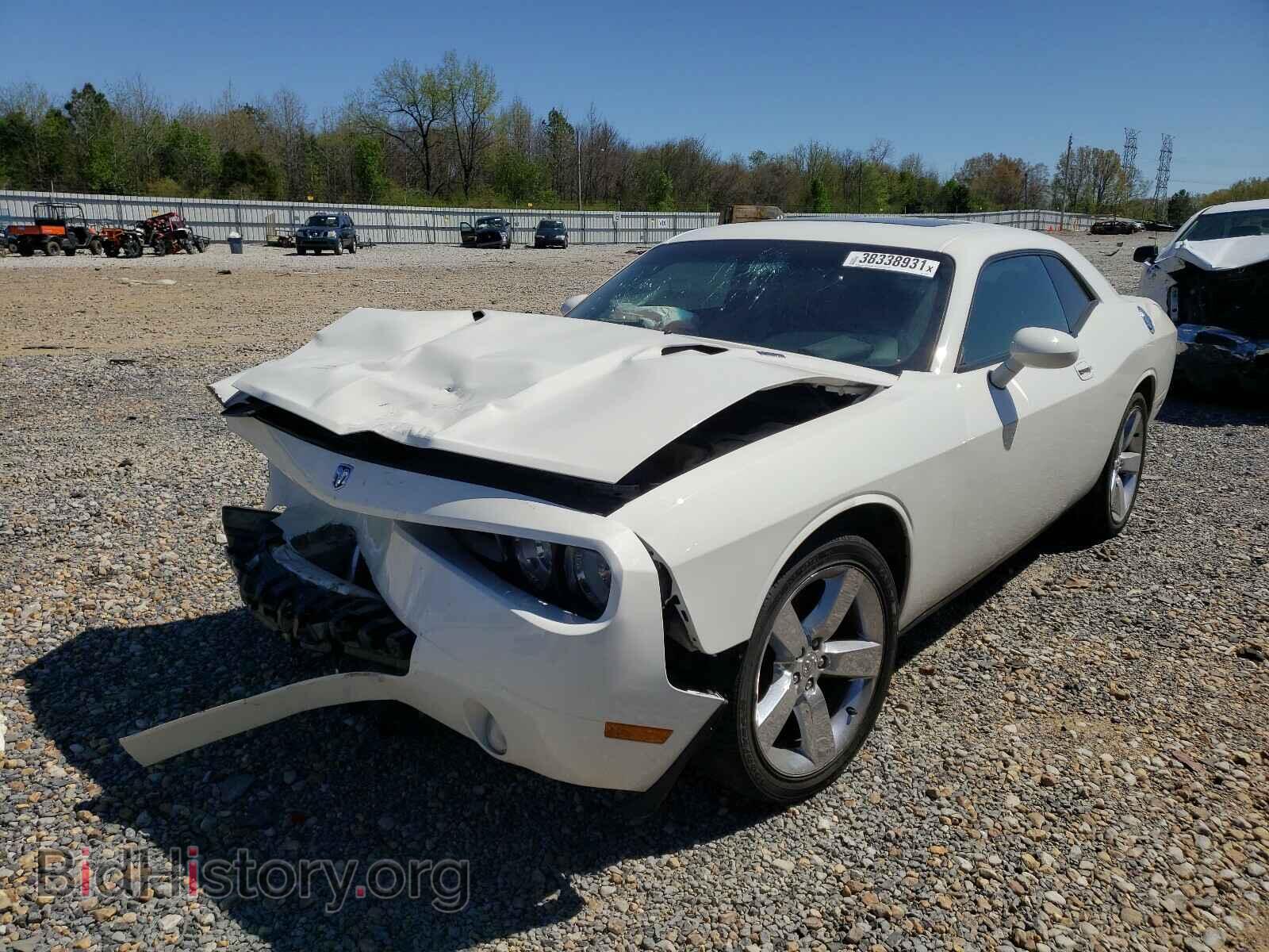 2009 DODGE CHALLENGER - VIN: 2B3LJ54T89H621329 - Фото 2